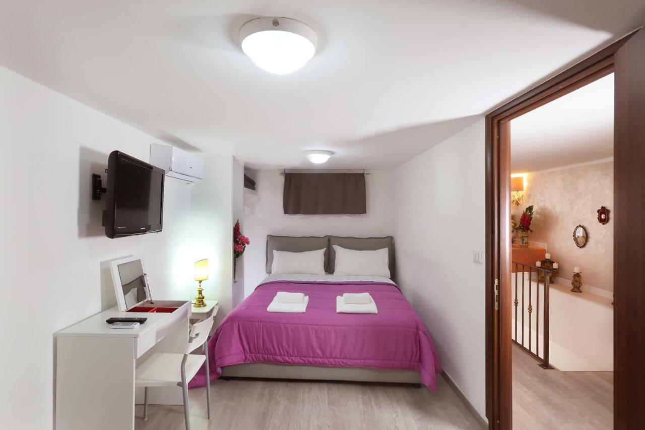 לינה וארוחת בוקר טאורמינה Casa Fresta מראה חיצוני תמונה